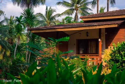 Villa with Garden View