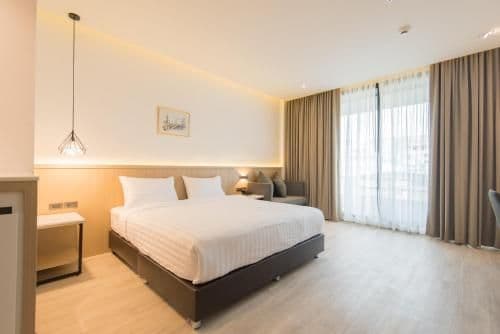 Deluxe King Room