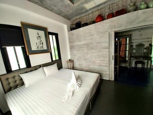 Villa with Sea View