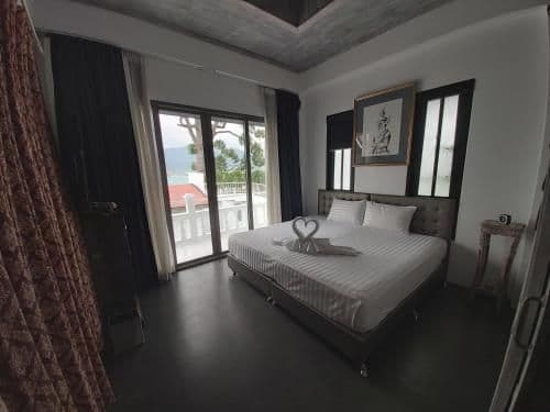 Villa with Sea View