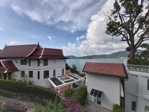 Villa with Sea View