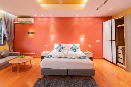 Four-Bedroom Villa with Sea View