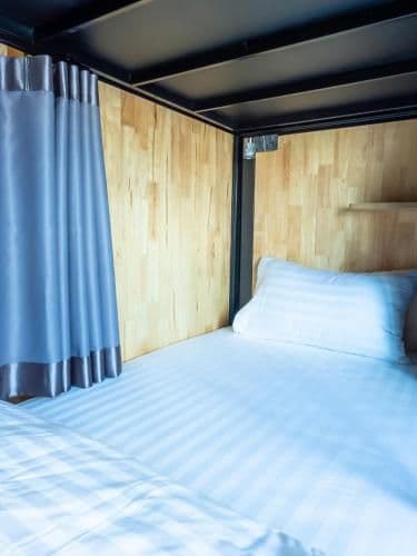 Bunk Bed in Mixed Dormitory Room