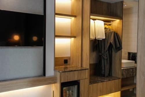 Superior King Room