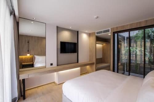 King Room with Balcony