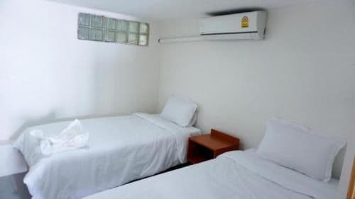 Deluxe Double Room with Side Sea View