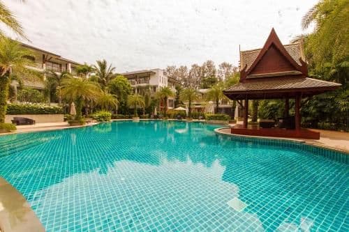 Pearl of Naithon Apartment AF02 by Alexanders