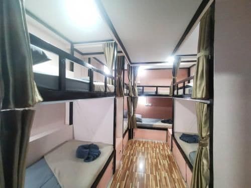 Bunk Bed in Mixed Dormitory Room