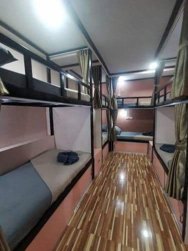 Bunk Bed in Mixed Dormitory Room