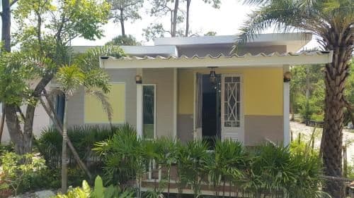 Deluxe Bungalow