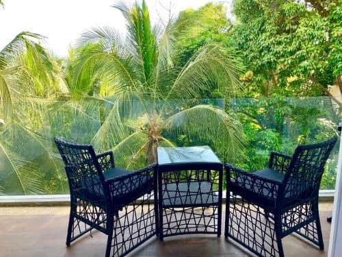 Apartment with Garden View