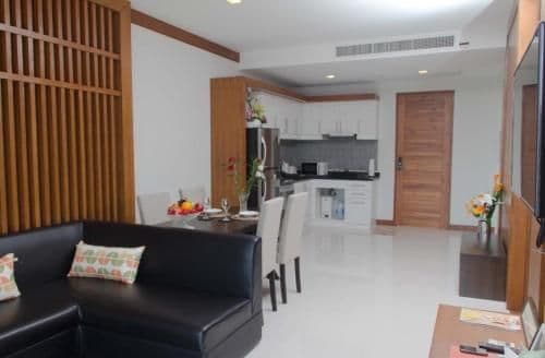 Deluxe Apartment