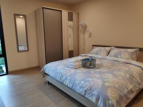 Standard Double Room with Shared Bathroom