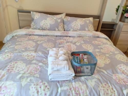 Standard Double Room with Shared Bathroom