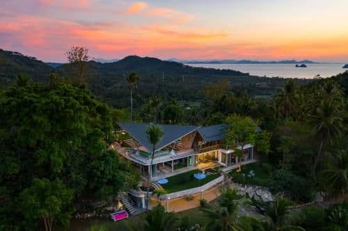 Deluxe Villa