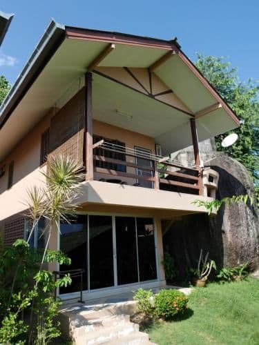 One-Bedroom Bungalow