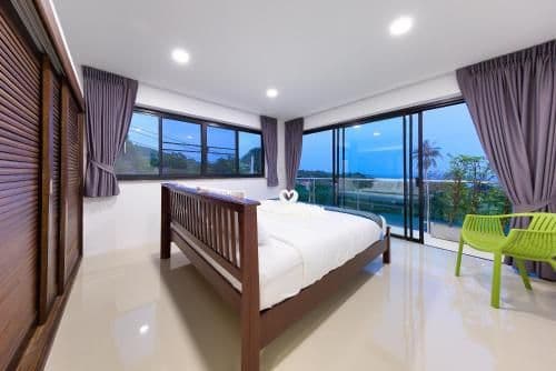 Villa with Sea View