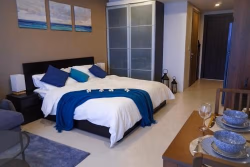 Studio Apartment with Sea View