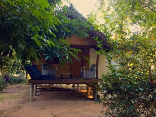 Bungalow with Garden View
