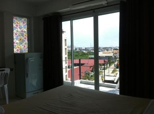 Studio with Balcony