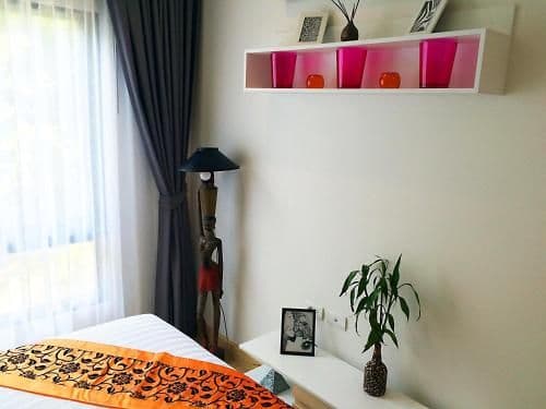 Deluxe One-Bedroom Apartment