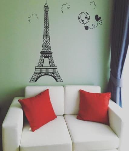Deluxe One-Bedroom Apartment