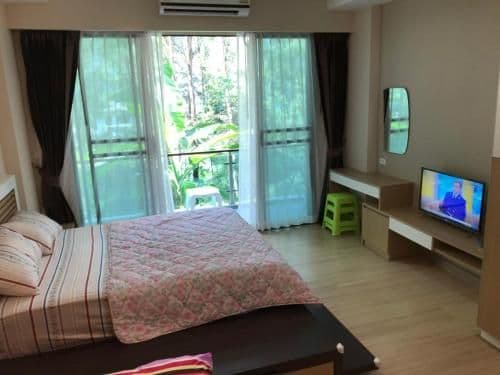 Super Apartments Knighton Naithon 209
