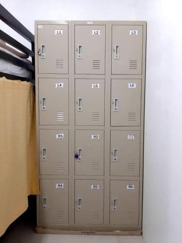 10-Bed Mixed Dormitory Room
