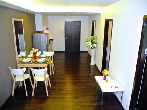 Apartment with Garden View