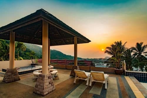 Villa with Sea View