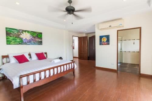 Villa with Sea View