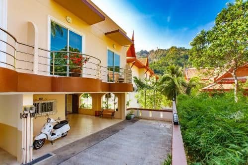 Villa with Sea View