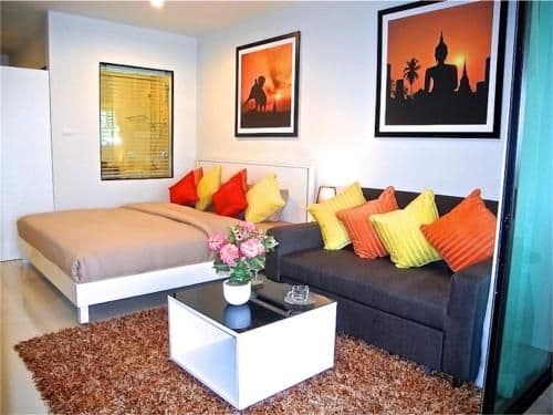 Studio Apartment