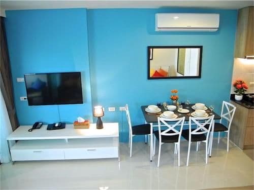 Studio Apartment