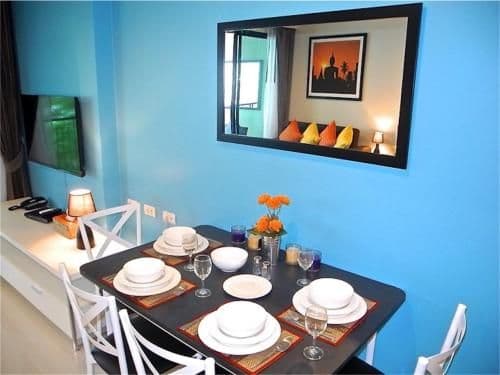 Studio Apartment