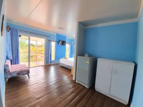 Bungalow - Water Front