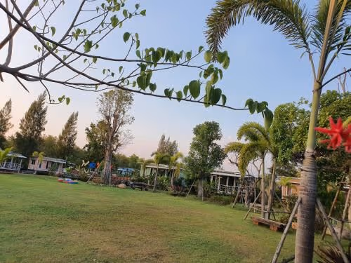 Bungalow with Garden View