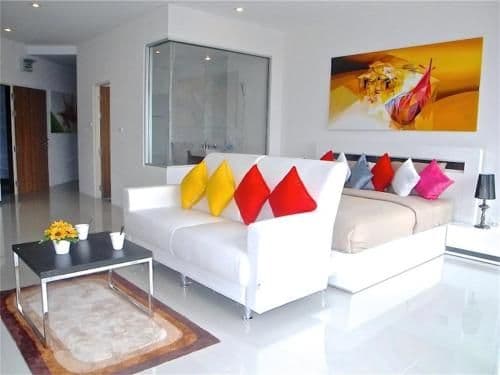 Studio Apartment