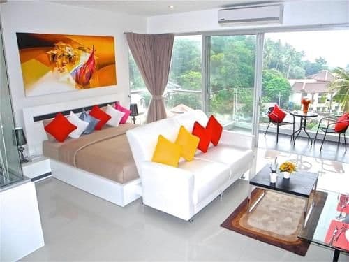 Studio Apartment