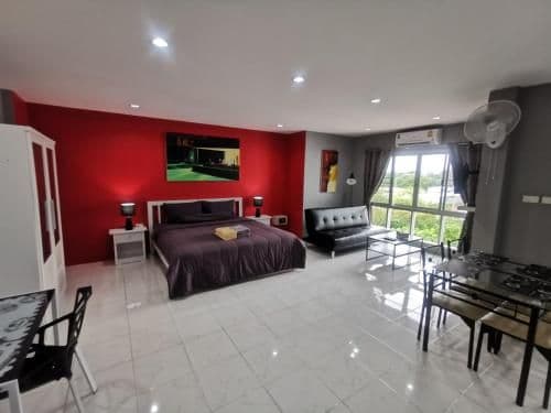 Superior Family Studio