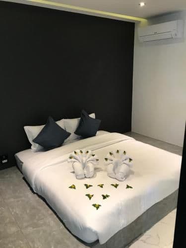 One-Bedroom Villa