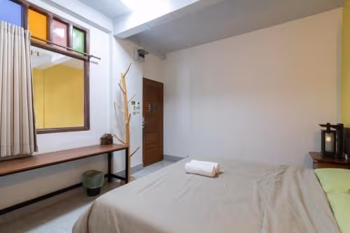 Double Room - No Window