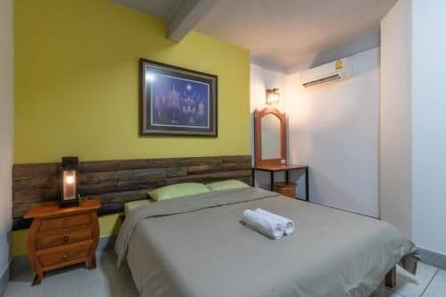 Double Room - No Window