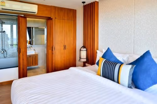 King Room with Mountain View