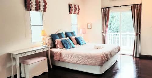 Large family 3 bedrooms house Large family 3 bedrooms house