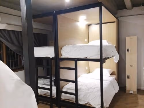 Pod Mixed Dorm with Garden Balcony