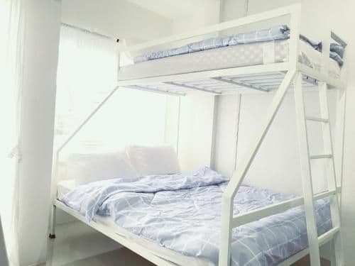 8-Bed Mixed Dormitory Room