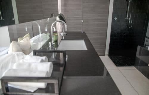Deluxe Suite with Sea View