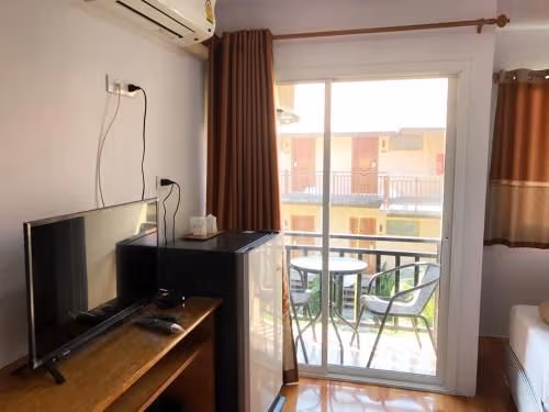 Deluxe Double Room (2 Adults + 1 Child)