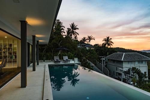 Villa with Sea View